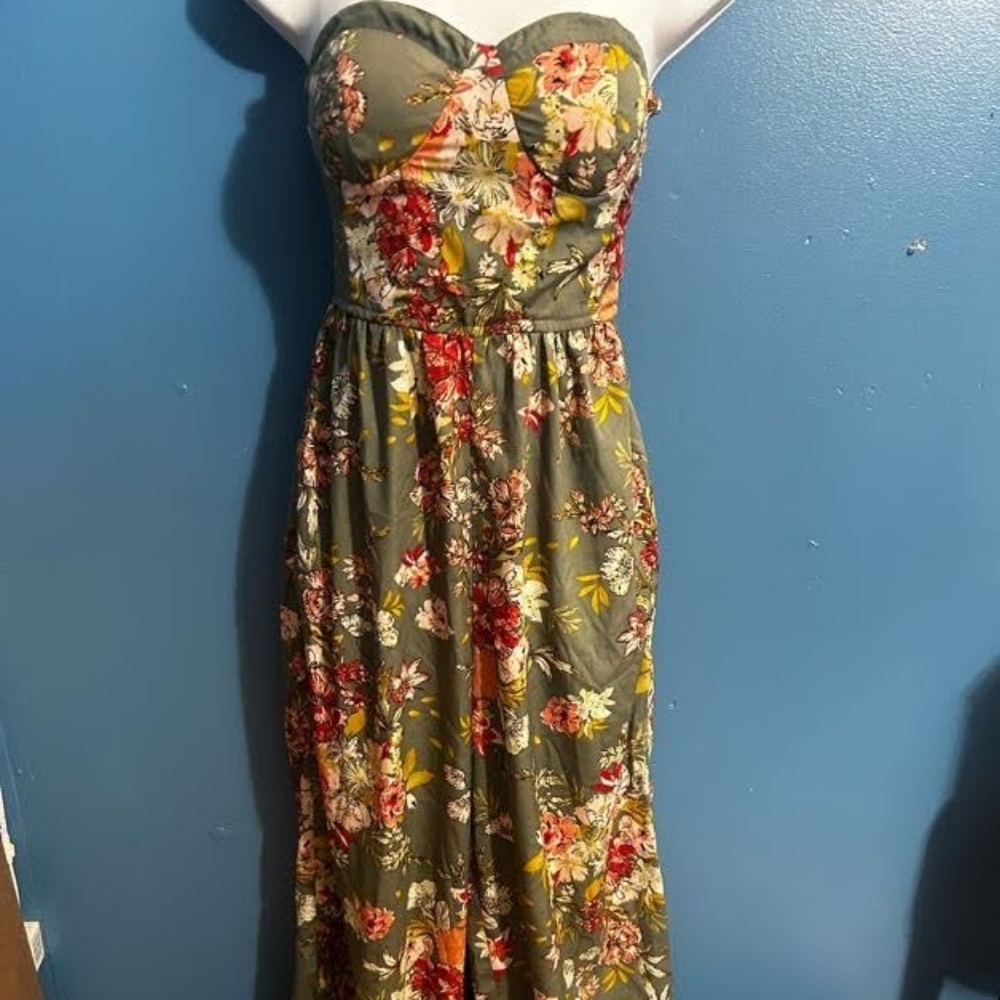 Strapless Floral jumpsuit